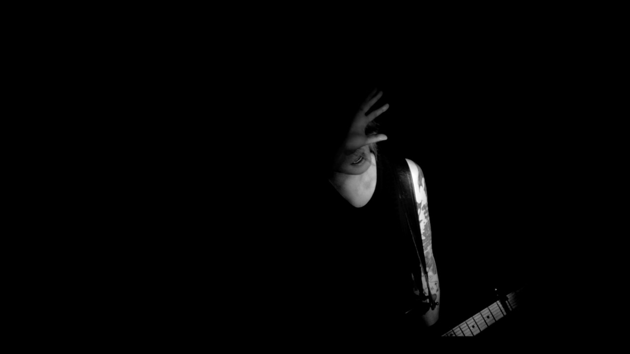 QUADRANGLE - SHADOWS