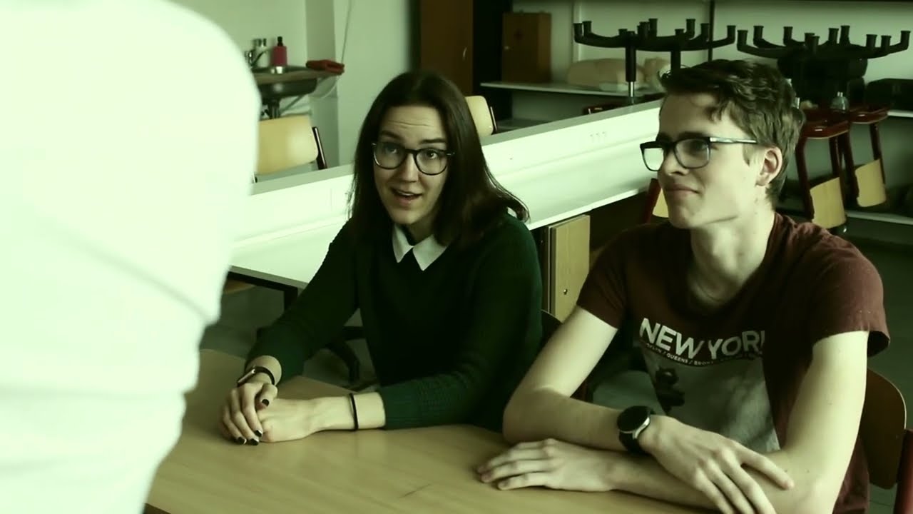 Maturitní video 8.A8 2022 - Gymnázium Rožnov pod Radhoštěm