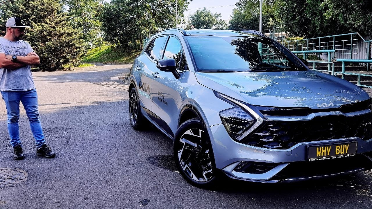 Kia Sportage 2022 Plug in Hybrid GT Line full option: Consum de 1,4L/100km