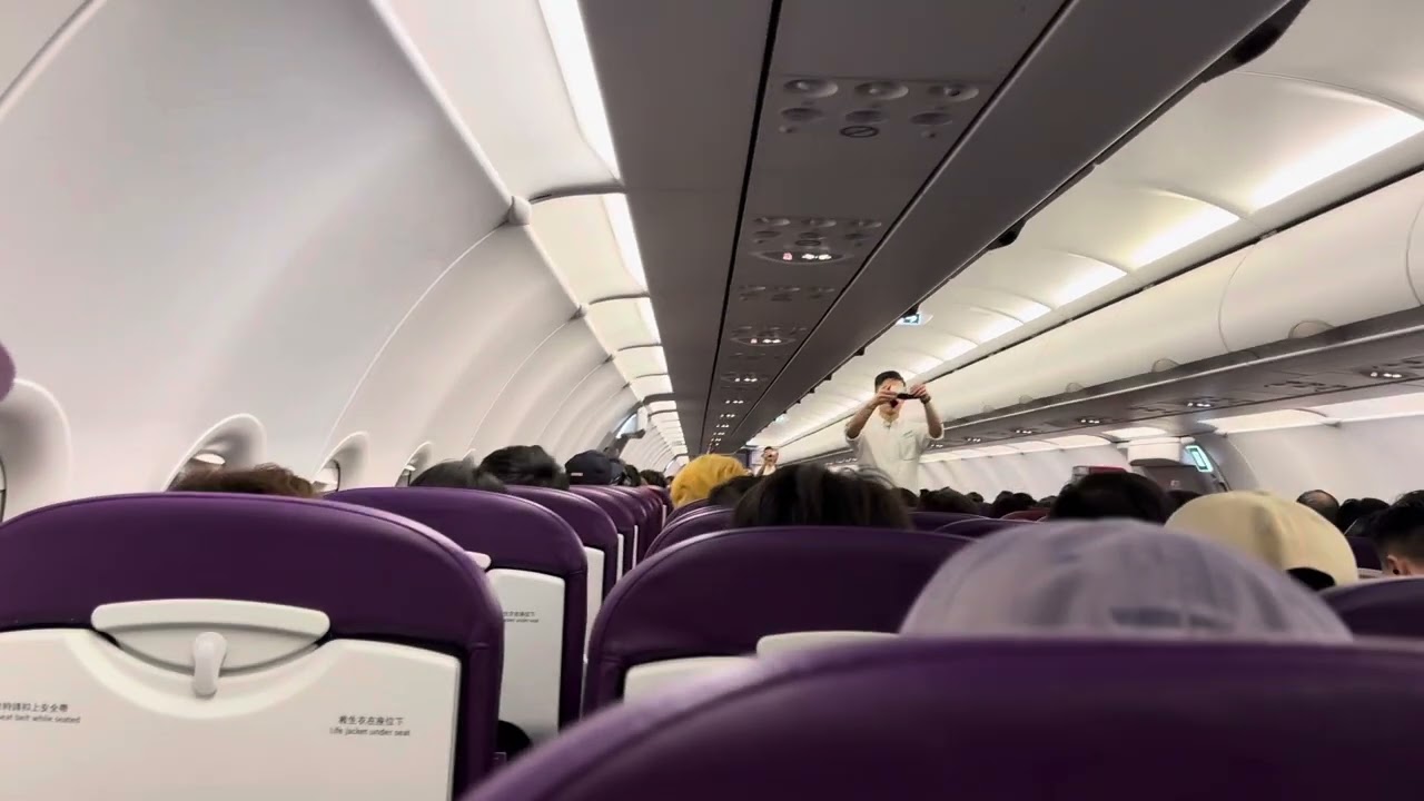香港快運航空 HK EXPRESS UO135 安全示範Safety Demonstration