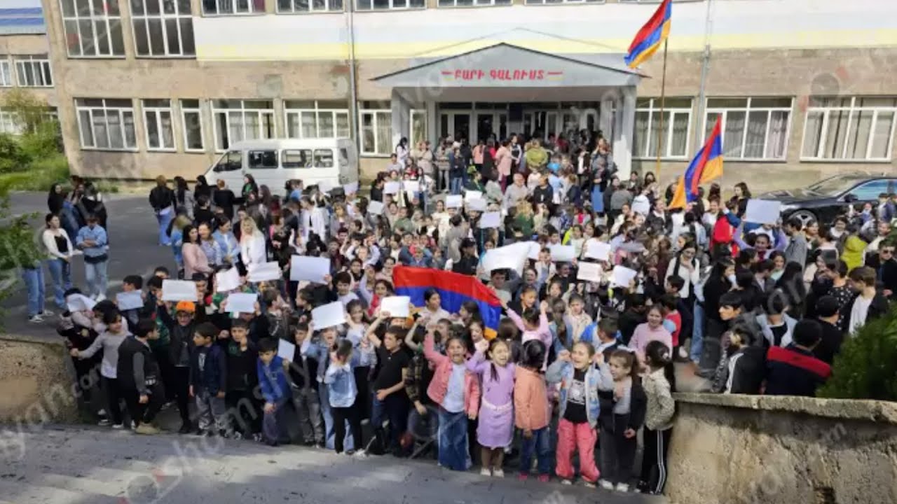 Բյուրականի Հ. Թումանյանի անվան դպրոցում դասադուլ է. պատճառը մարզպետի՝ տնօրենին ազատելու որոշումն է
