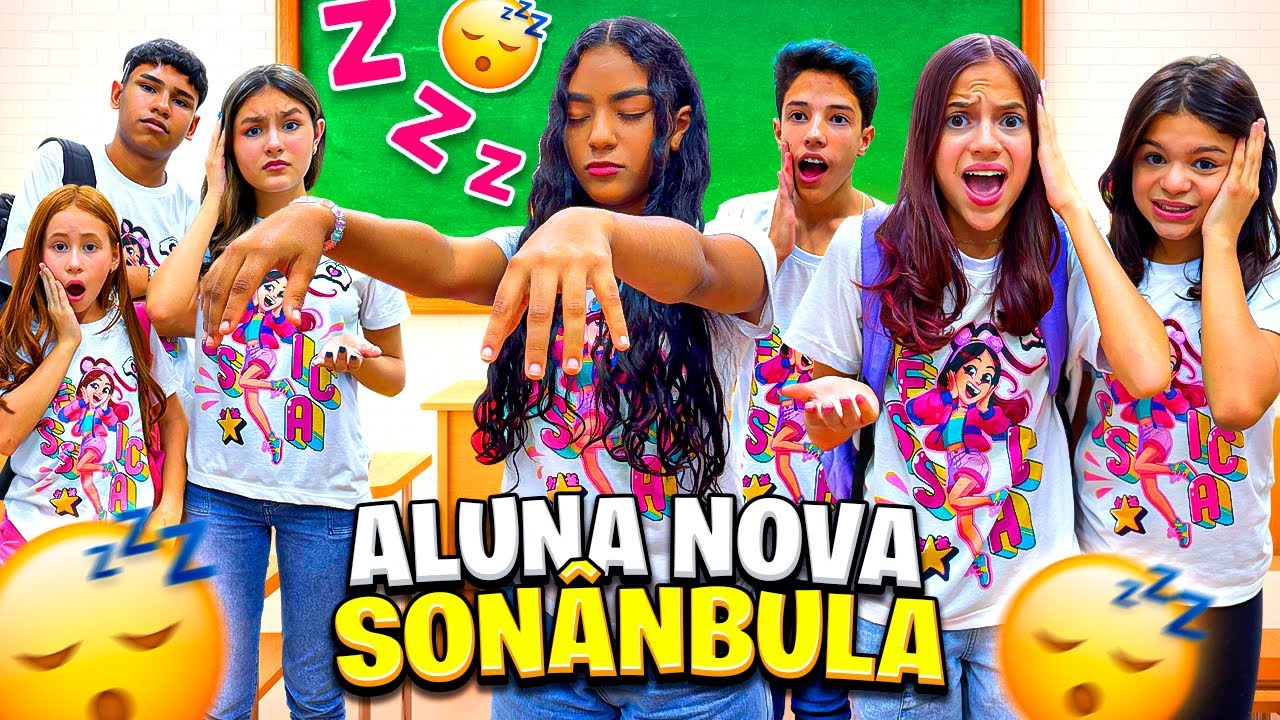 Chegou uma Aluna nova sonâmbula na escola *isso aconteceu ￼