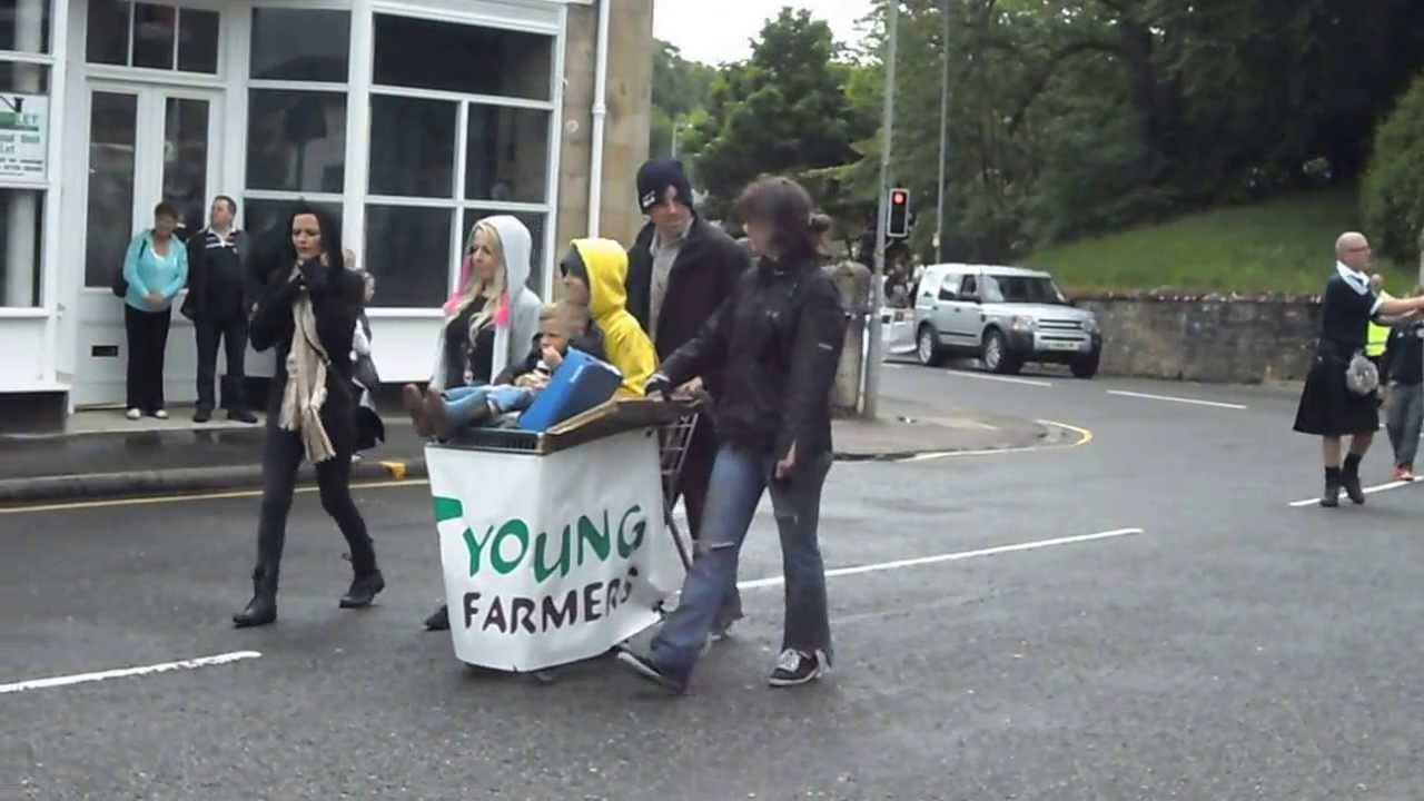 Lesmahagow Highland Games procession 2013