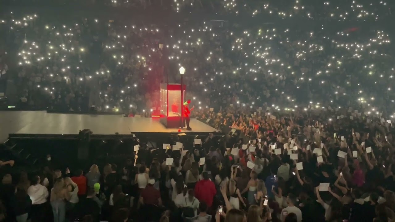 Changes - Justin Bieber (LIVE) Montreal, Qc (March 29, 2022)