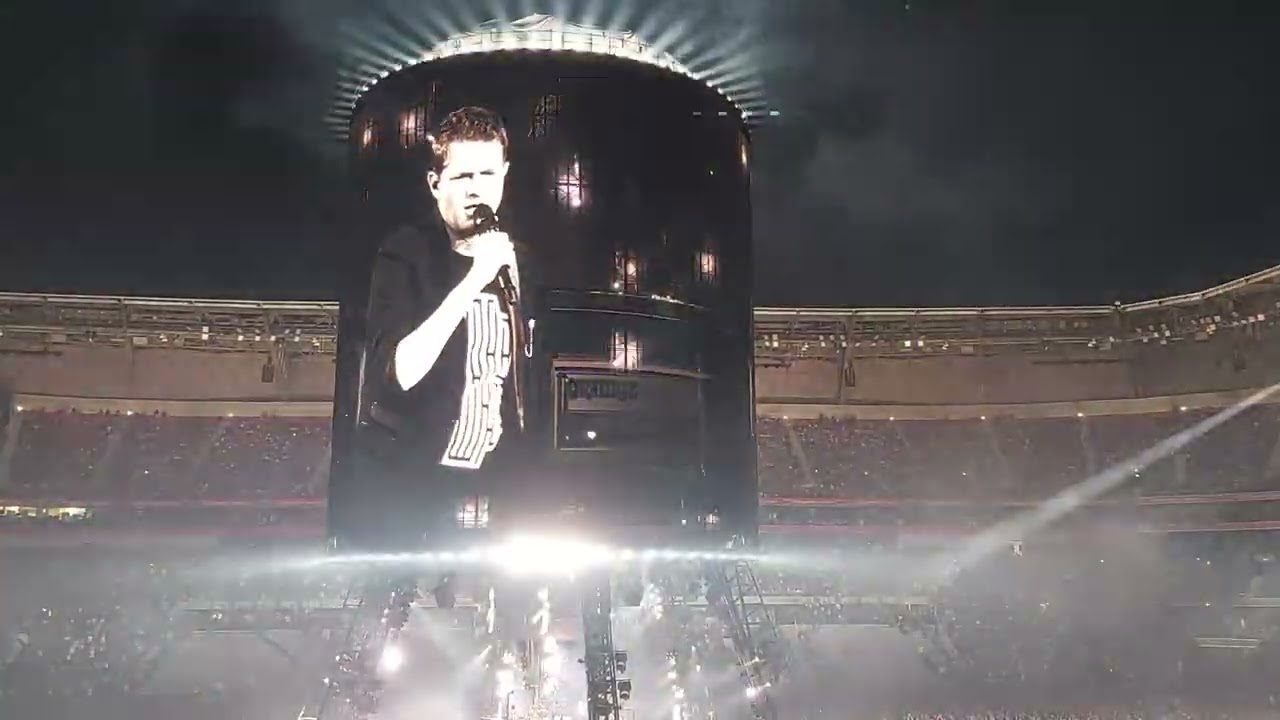 Indochine - Collège Boy Philippe JAROUSSKY - Central Tour - Groupama Stadium (Lyon) - HD (25/06/22)