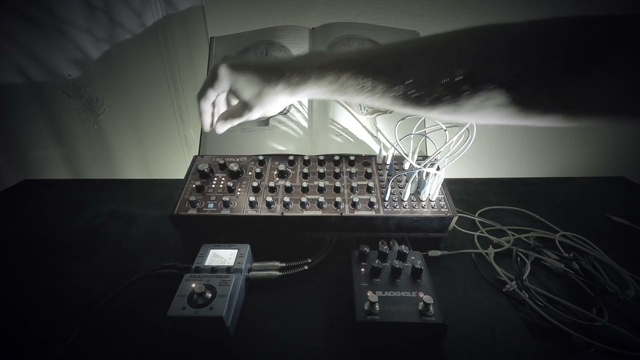 Thought is unstoppable -  Dangerous synth performance with Behringer Neutron ( Dark ambient music )