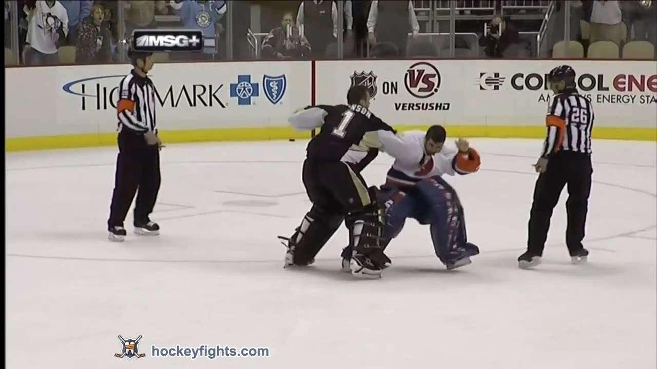 Rick DiPietro vs Brent Johnson Feb 2, 2011