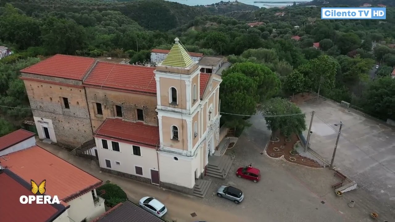 Lentiscosa è una frazione collinare del comune di Camerota