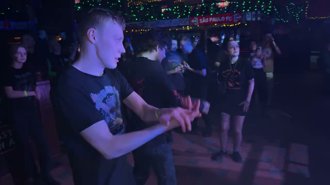 Тролль гнет ель | Круг земной (live Sherwood pub 22.02.2026)