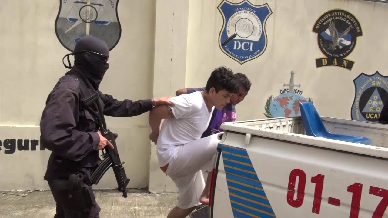 DCI captura a tres sujetos por homicidio de una agente de la PNC.