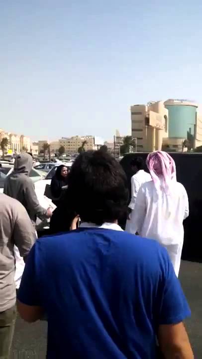 تحرش شباب في بنات في مجمع الظهران في الشرقية 2013 - 1434