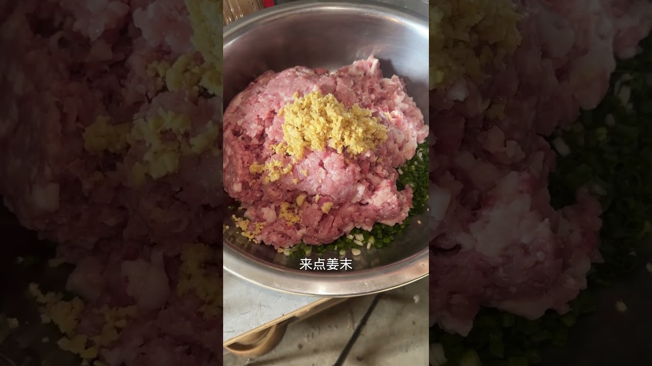 今天跟我姐夫學做餃子喫 #家鄉特色小喫 #回老家纔有的人間美味 #舌尖上的味道 #家鄉大鍋煮出人間美味 #抖出家鄉味