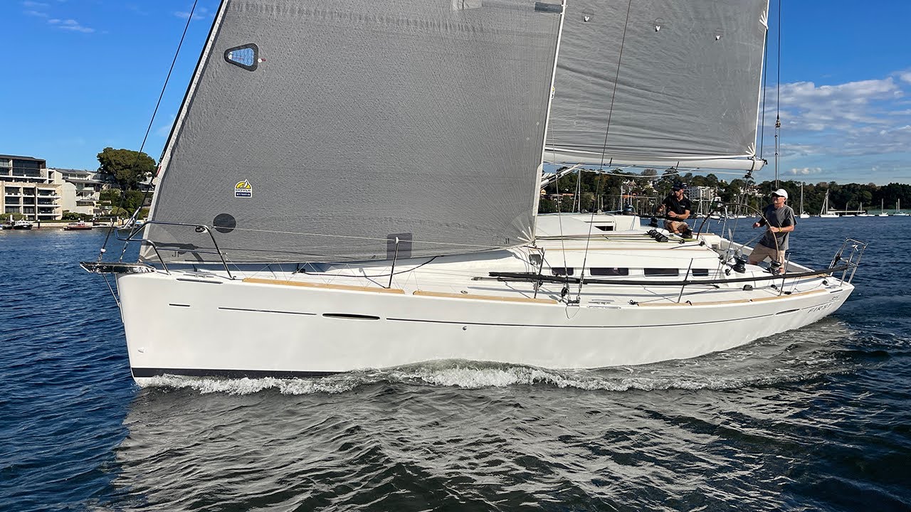 Beneteau First 35 White Noise