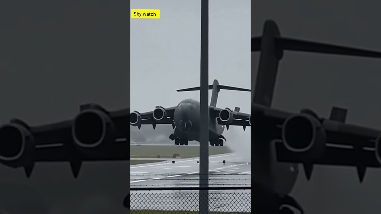 У самолета C-17 Globemaster лопнула шина при посадке 😳✈️🔥 #самолет #самолет #автомобиль #самолет ...