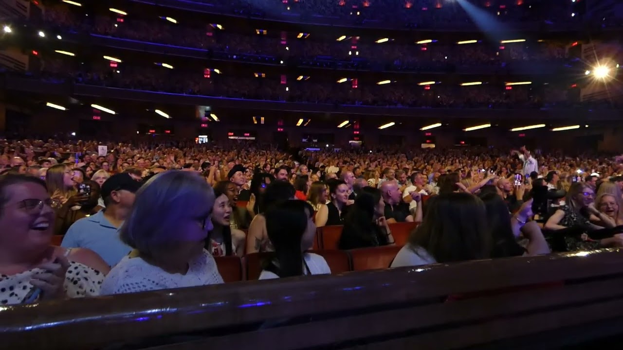 Sweet Caroline - Hugh Jackman, Radio City Music Hall , NY - 7/19/25