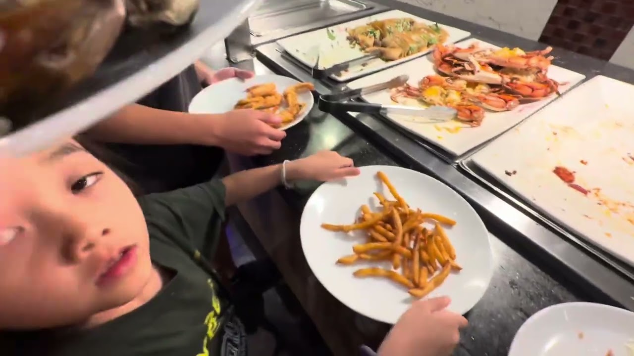Royal seafood buffet in Chicago 
