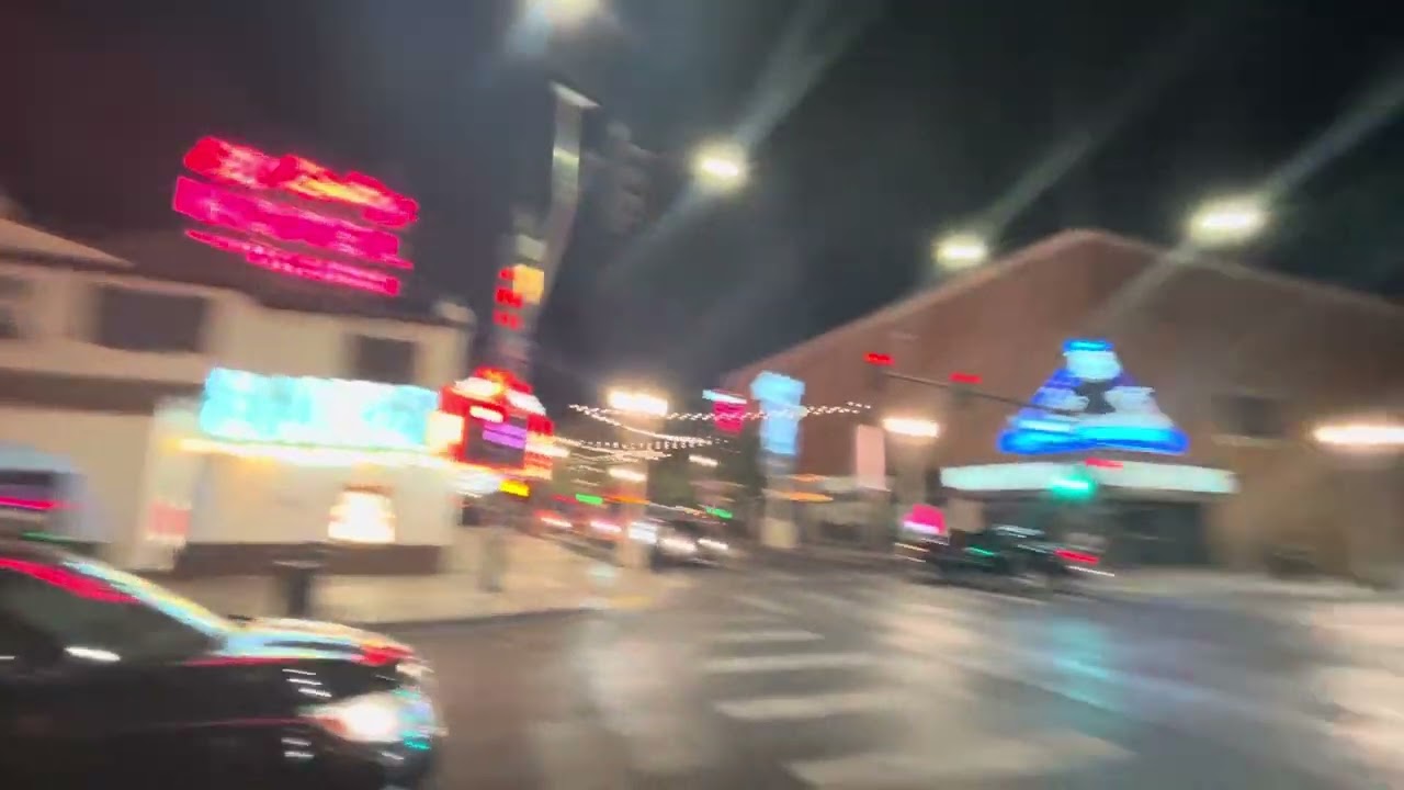 Out in DTLV. #lasvegas #vegasvacation #walking