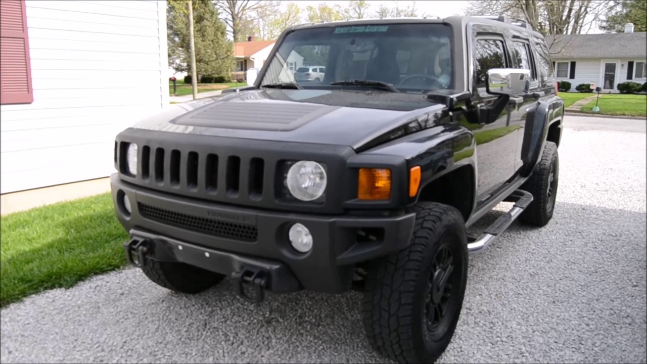 Hummer H3 Black Out