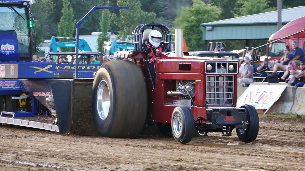 XCaliber 5800lb Modifieds at the Warren County Fair 2024
