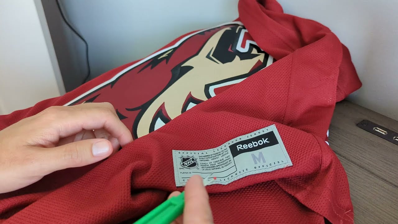 Loose Threads DIY Tutorials: Removing a Reebok Jock Tag