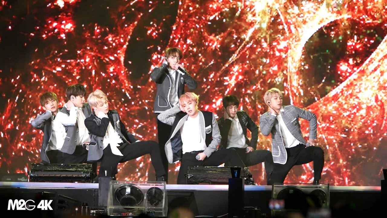 [직캠] 170114 골든디스크 - 방탄소년단 BTS ( 상남자 + 호르몬전쟁 + 쩔어 + I NEED U ) 4K