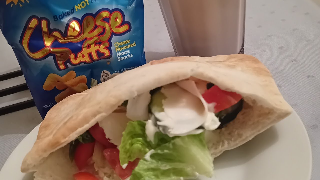 ASMR.. EATING A CHICKEN SALAD PITA POCKET, DRINKING MILK WITH MY FAVOURITE CHOCOLATE BAR FOR PUD 😋