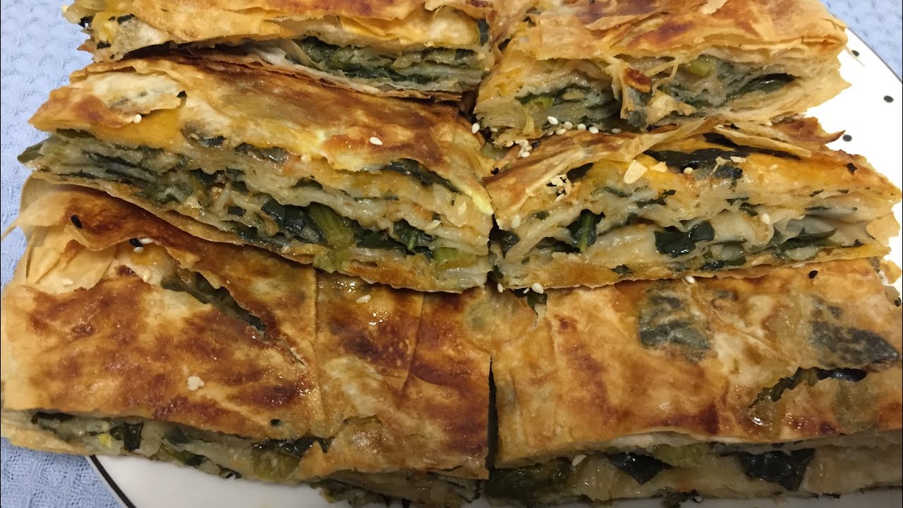 Kat Kat Ispanaklı Tepsi Böreği ✅  Çok Beğenilen Hazır Yufkadan Kolay Börek Tarifi👌Ispanaklı Börek