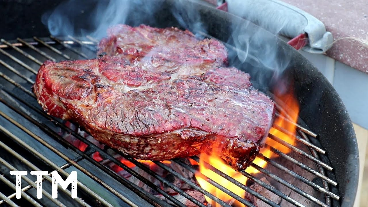 Как приготовить жареную лопатку в котле Weber Kettle~Жареная лопатка