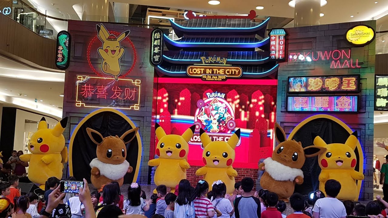 Pokemon Lost In The City: Pikachu and Eevee Dances During Chinese New Year At Pakuwon Mall Surabaya