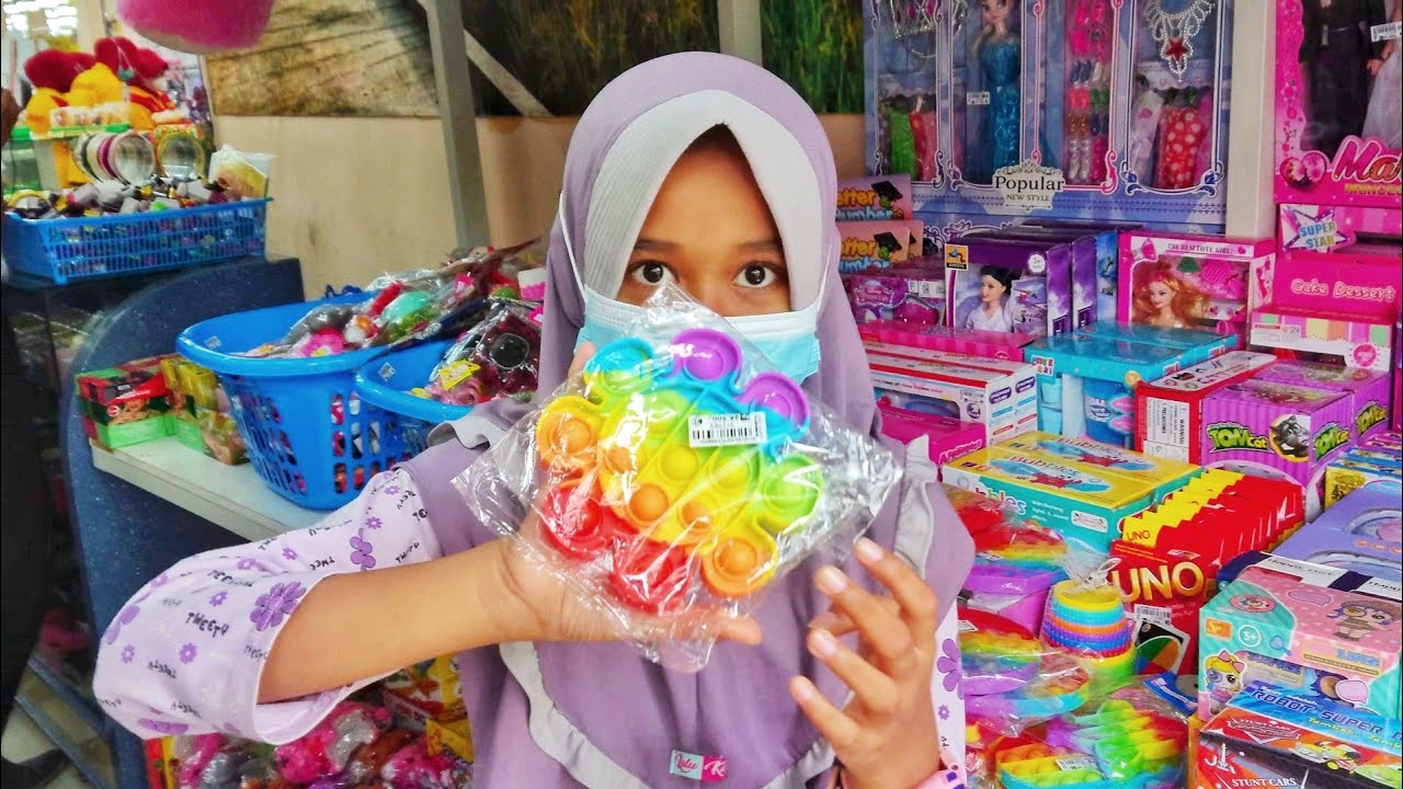 Milih Pop it Di Toko Mainan Banyak Bentuk & Keren | Tiktok Viral