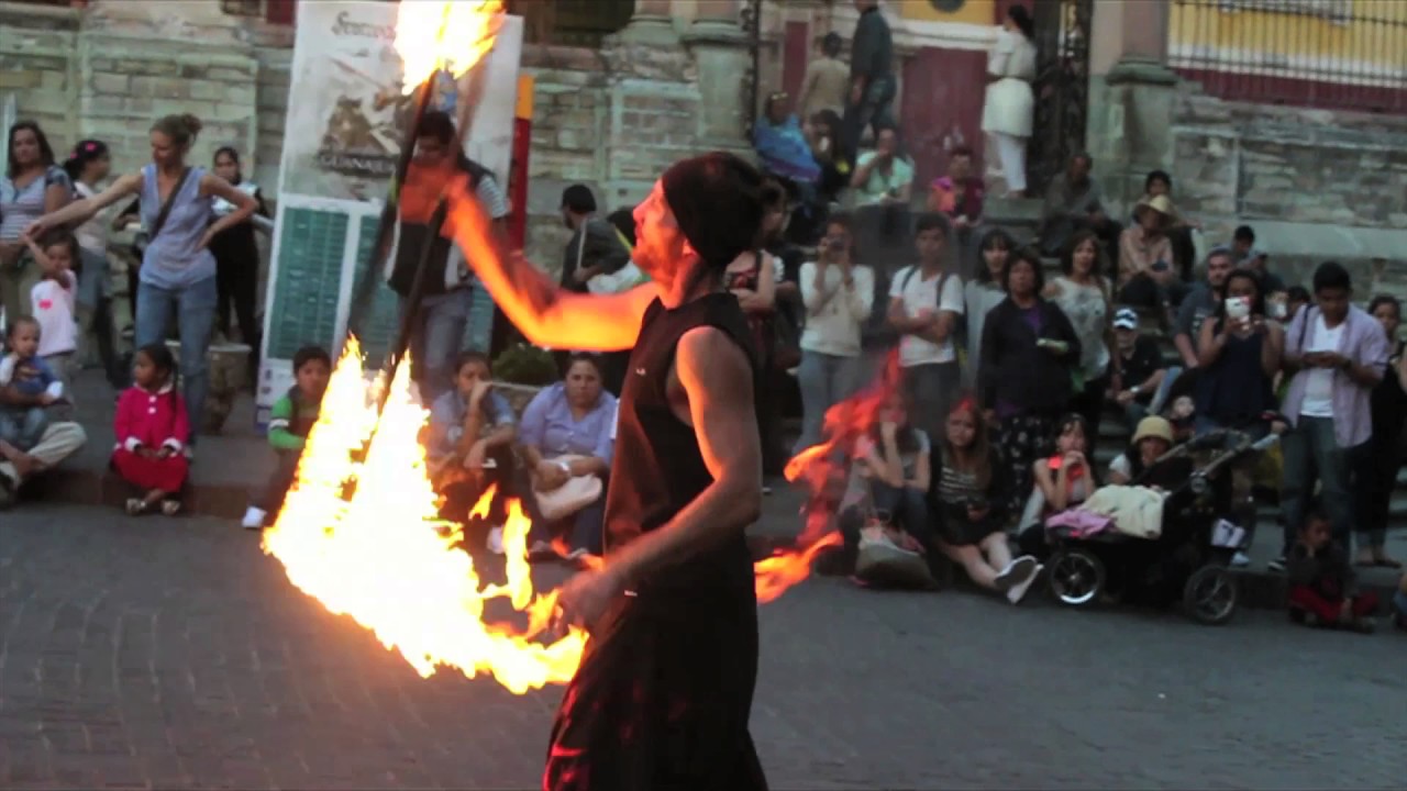 Malabares con Fuego en Guanajuato capital - Colectivo Spyro