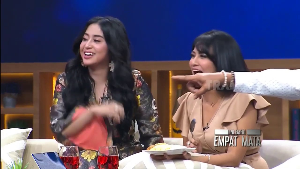 CERITA VANESSA DAN DEWI PERSSIK TENTANG NASI CADONG | INI BARU EMPAT MATA (30/08/19) PART 4