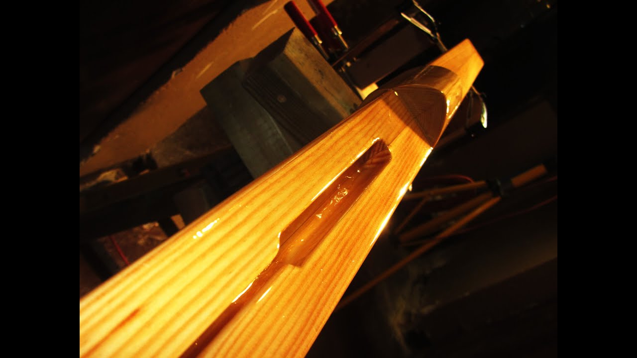 Parabolic wooden mast for Pasja 400 plywood dinghy (RoSSY project) Polyurethane coating; Time-lapse.