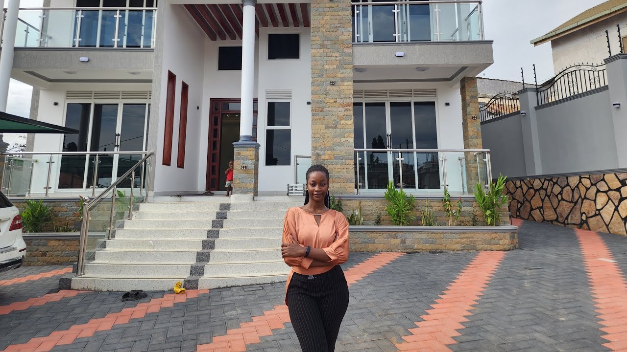 INSIDE THE 6 BEDROOMS 7 BATHROOMS  HOUSE IN MUNYONYO BUZIGA KAMPALA UGANDA 🇺🇬.