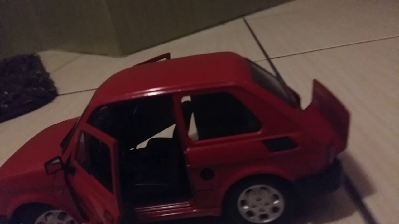 FIAT 126P Welly 1/24