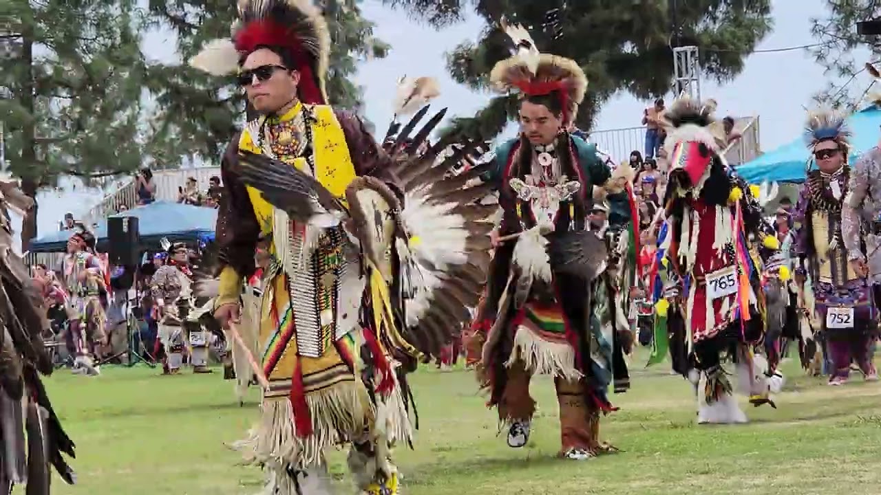 Чемпионат Sunday Grand Entry l San Manuel Powwow 2025