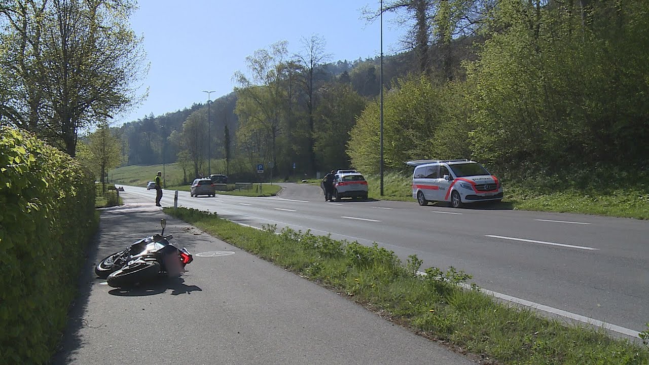 Diessenhofen TG: Lenker st&uuml;rzt mit Motorrad