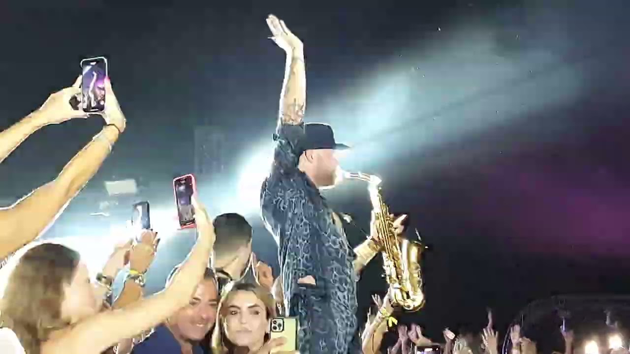 Jimmy sax - Live au Phy Beach en Sardaigne OPUS (Éric prydz)
