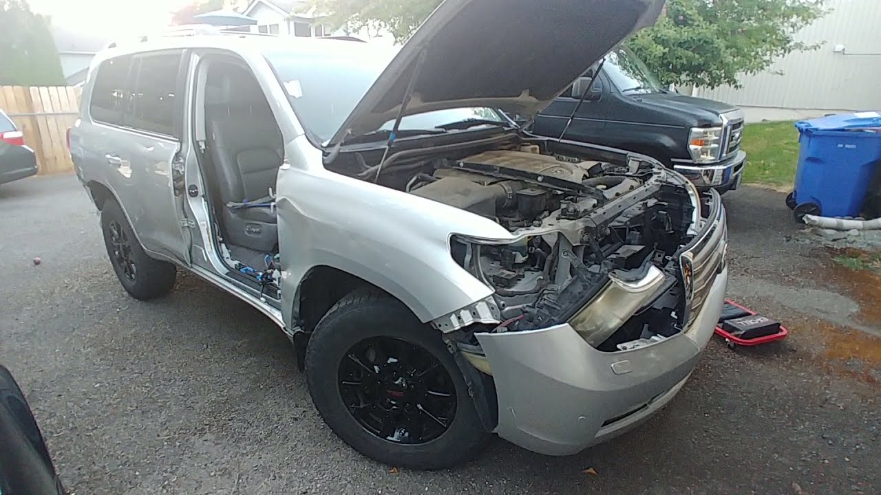 200 Series Land Cruiser how to remove door, bumper, headlights, fender.