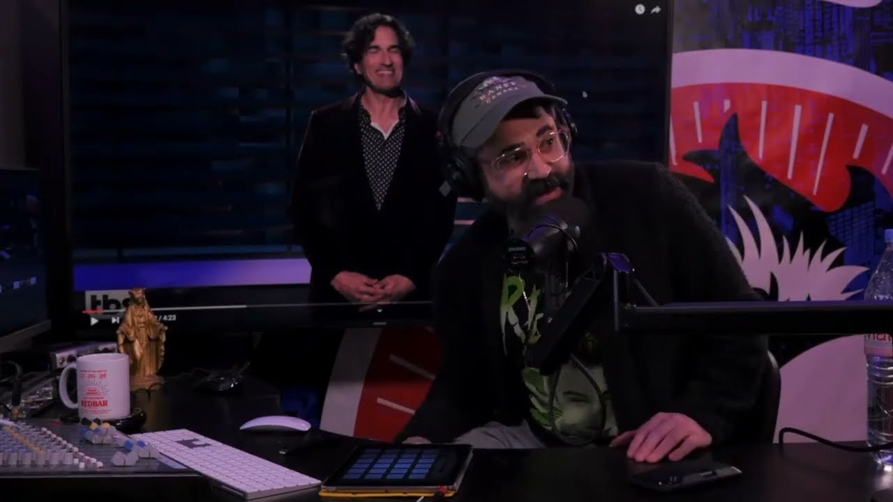 GARY GULMAN VS KEVIN BRENNAN TURNS INTO JEFF LEACH VS LUIS J GOMEZ - RED BAR RADIO