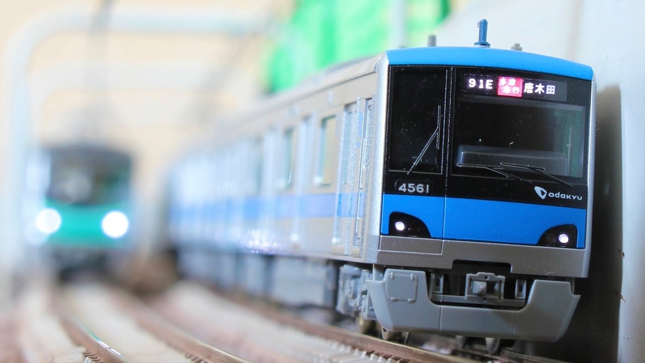 Nゲージで小田急線 複々線完成時を再現-朝の過密運転-