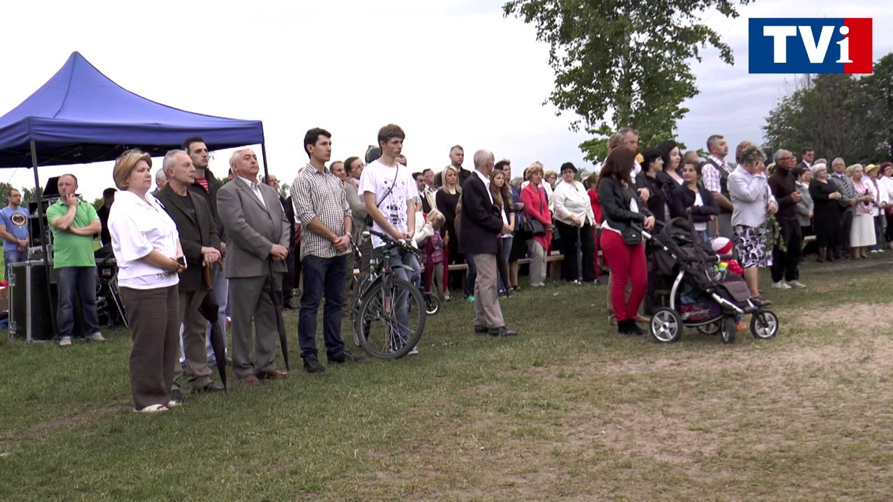 Ołtarz na wodzie - Boże Ciało w Karczewie