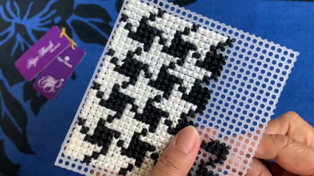 Video 65 : HƯỚNG DẪN THÊU HOẠ TIẾT RĂNG SÓI TRÊN CANVAS