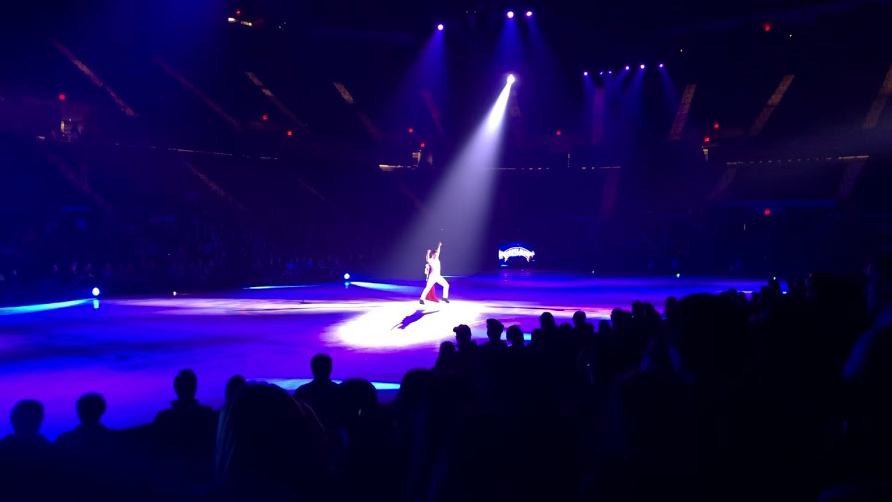 Queen | Madison Hubbell and Zachary Donohue