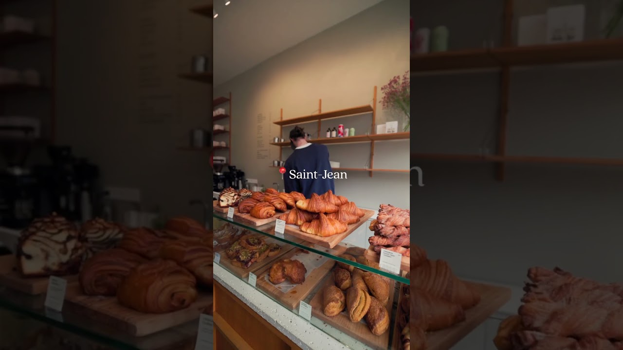 Must-Visit Coffee Shops in Amsterdam! ☕️