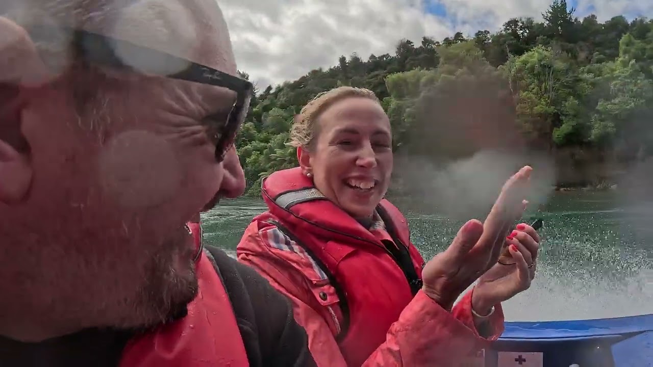 2. New Zealand - Taupō, Huka Falls & Tongariro