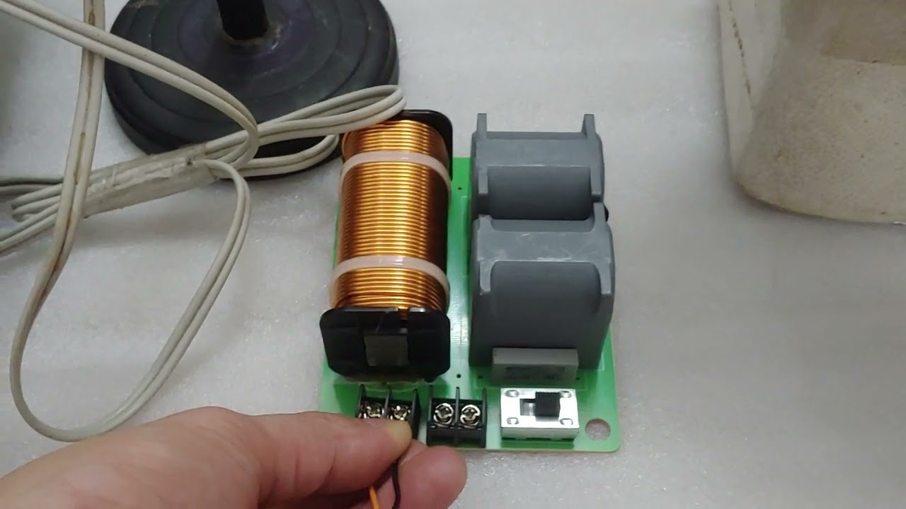 Test ph&acirc;n tần sub 1500w. đt: 0904612323