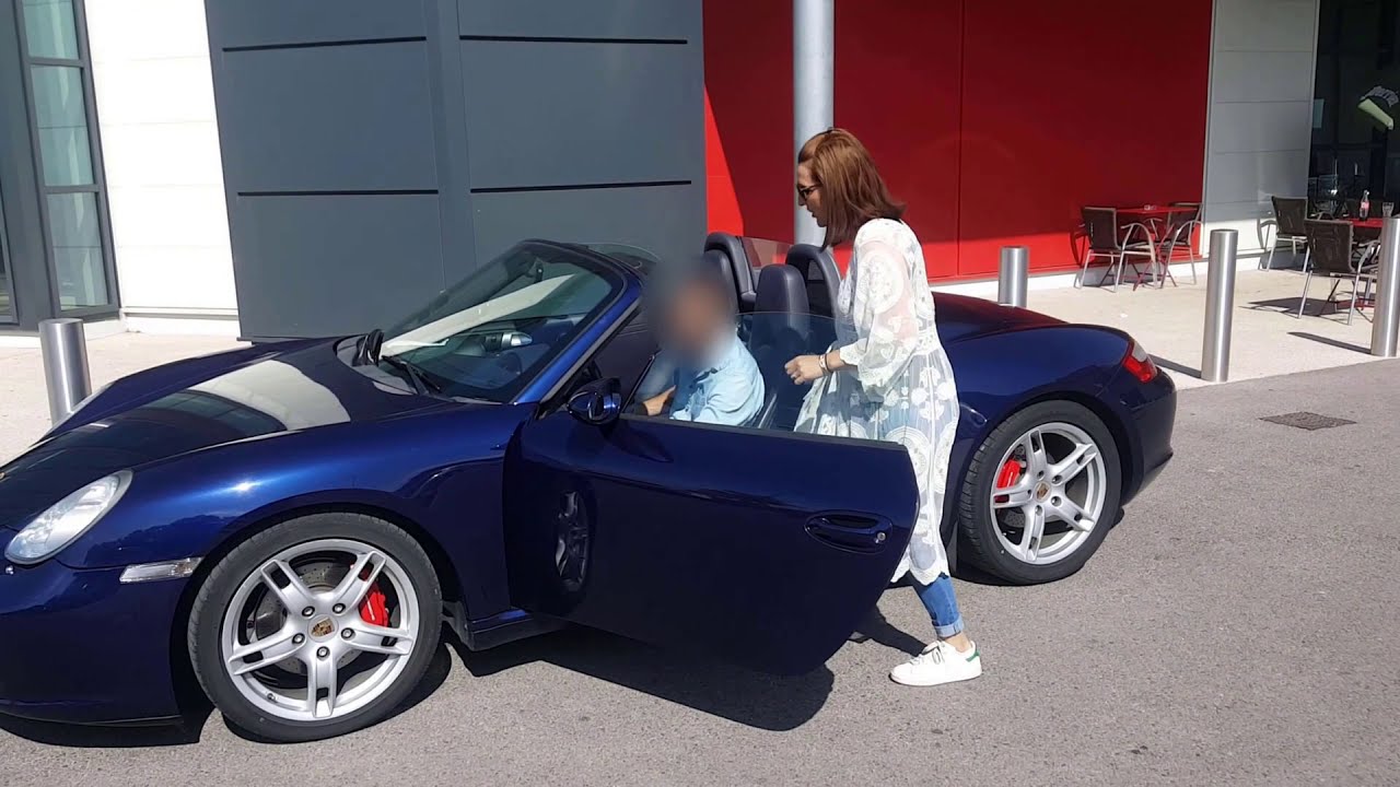 Piéger un michtonneur raciste avec une porsche !