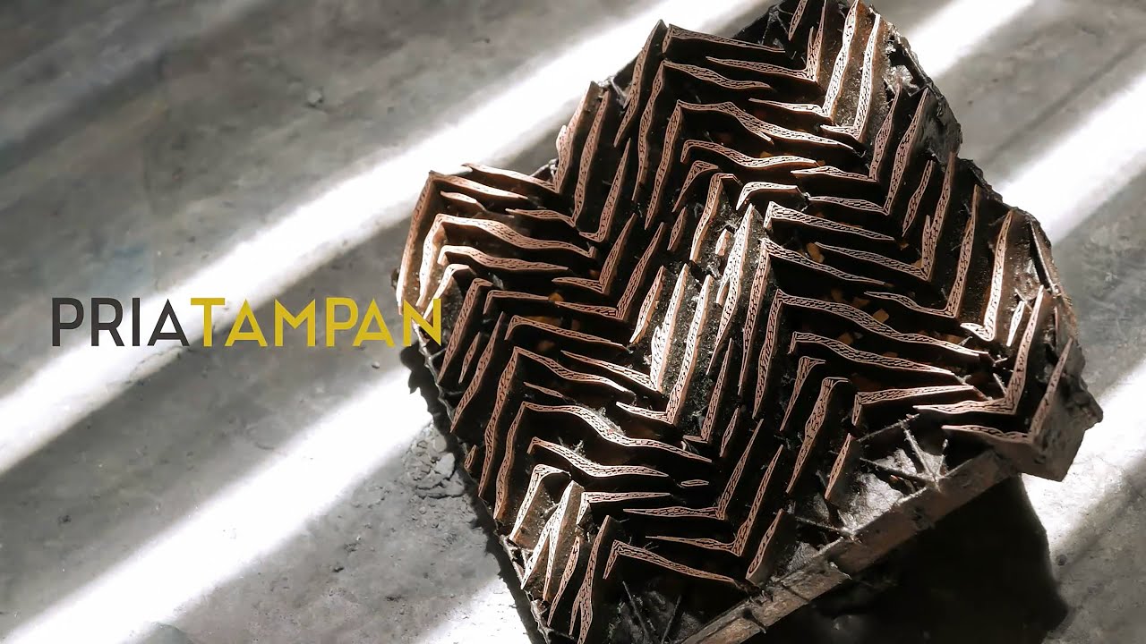 BATIK PRIA TAMPAN - THE ORIGINAL ABSTRACT BATIK