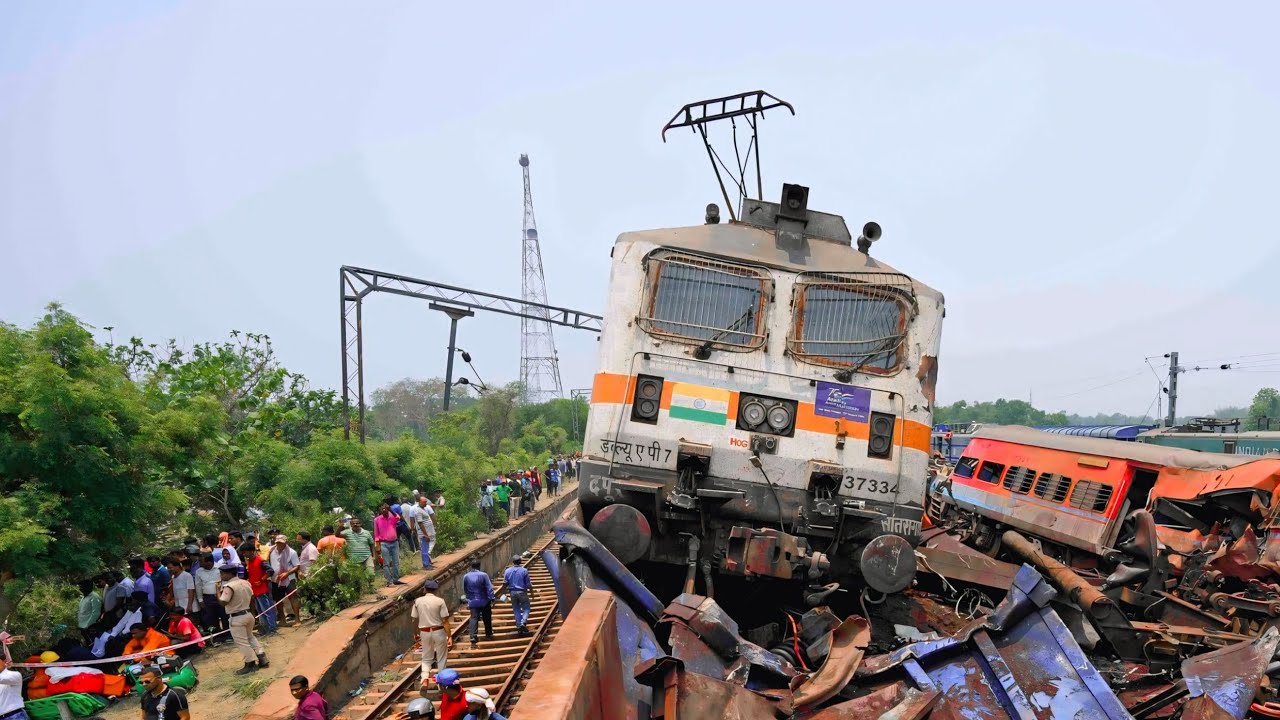 Indian Railway Train 😭🔥 Kota Patna Express Train Malgadi Train video 